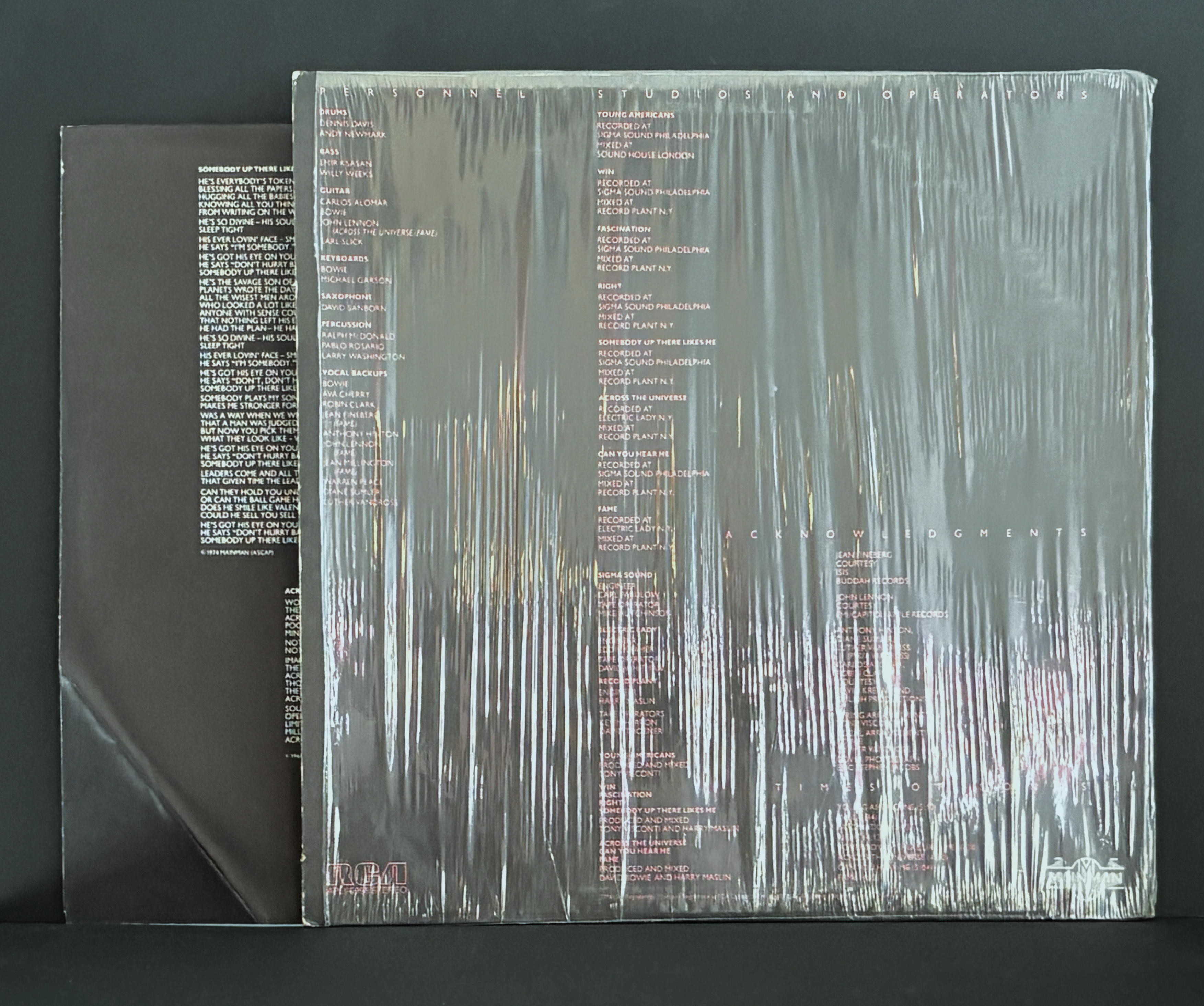 David Bowie ‎– Young Americans LP - 1975 Original - Shrink w\"FAME" song sticker NM!!