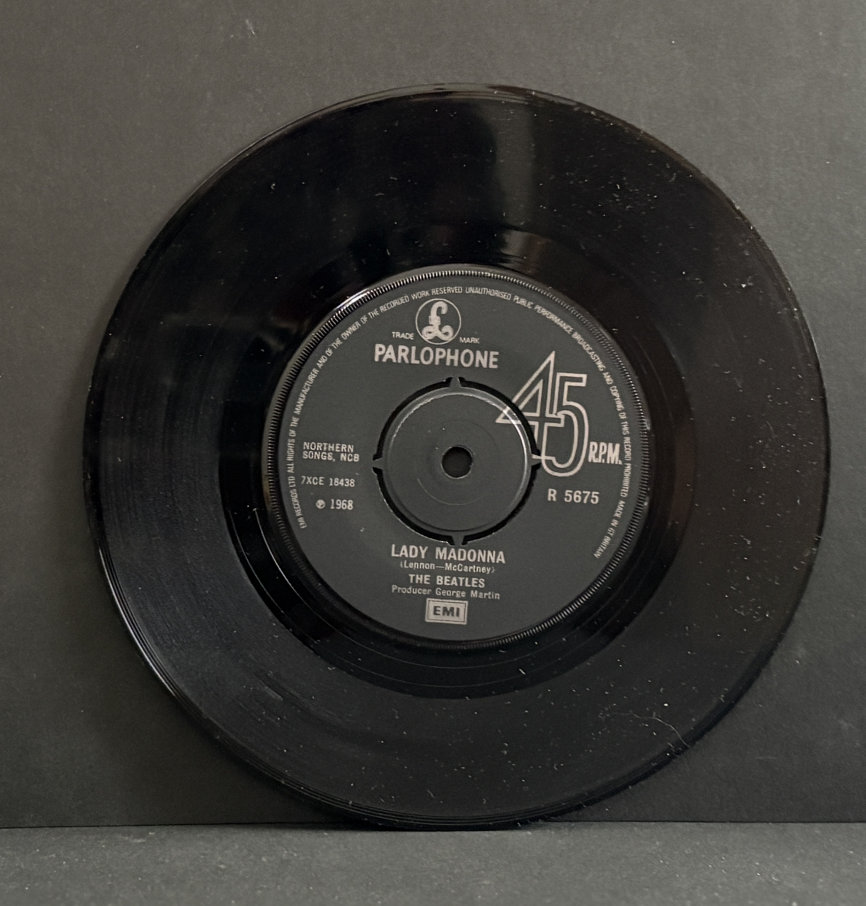 The Beatles - Lady Madonna 45 - UK Parlophone - 1976 Reissue - Factory Error!! NM!