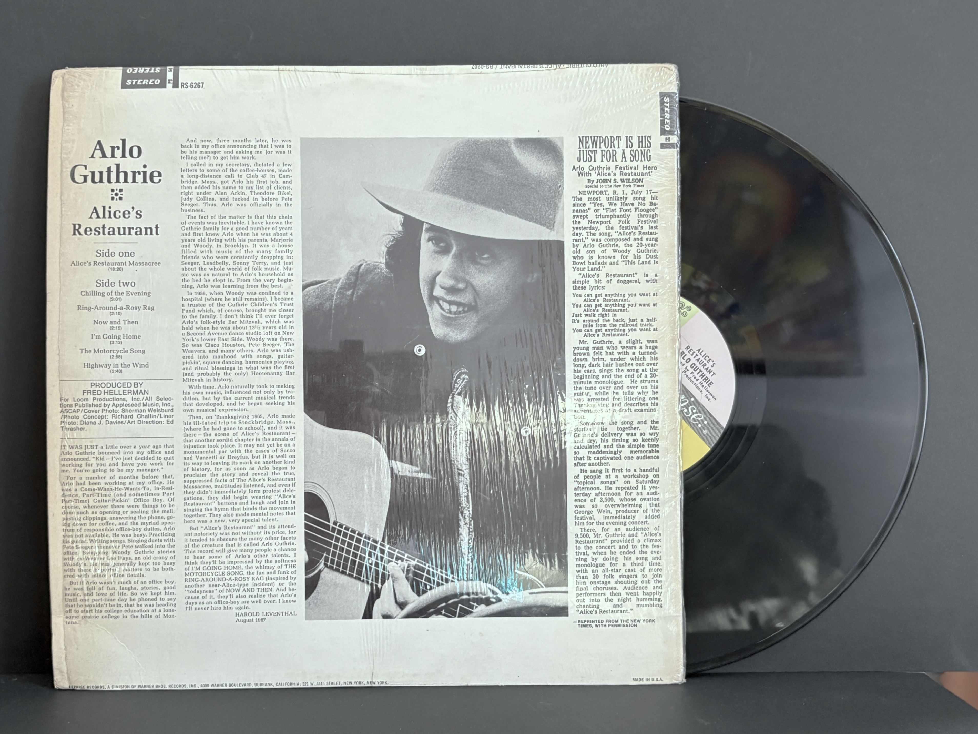 Arlo Guthrie ‎– Alice's Restaurant LP - 1967 - Reprise "Steamboat tri-color" - Shrink - NM!!