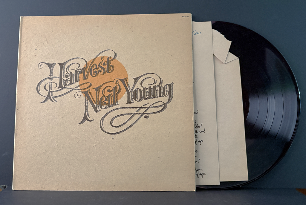 Neil Young - Harvest - 1971 - 1st Press Reprise - TEXTURED cover, insert & inner - NM-
