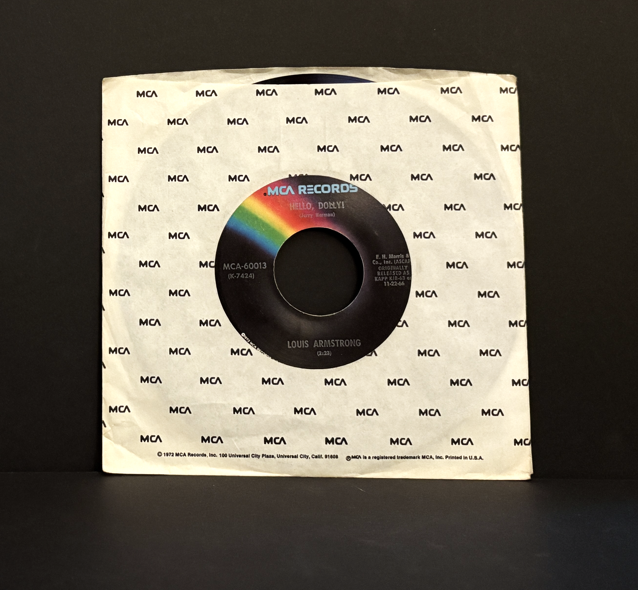 Louis Armstrong - Hello; Dolly! / Blueberry Hill - 45 - MCA Records - Near Mint (NM or M-)